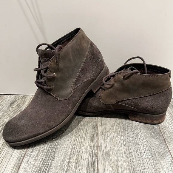 Ugg Mens Suede/Leather Brown Boots, Size 10.5 - Picture 1 of 9